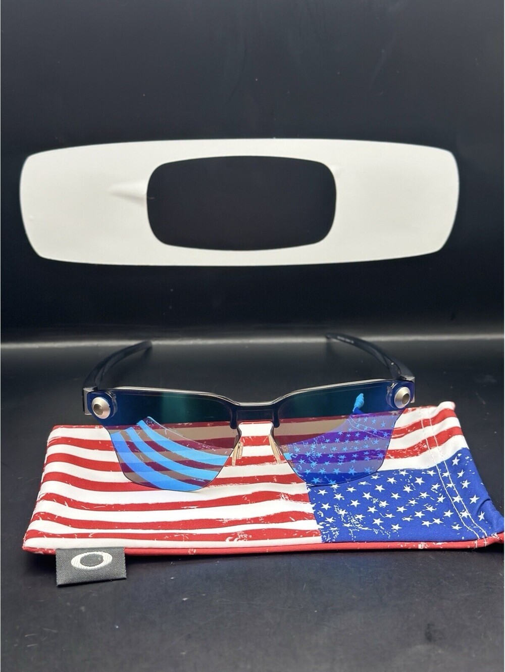 Oakley Lugplate Satin Chrome/Prizm Sapphire Iridium Lenses OO4139-03